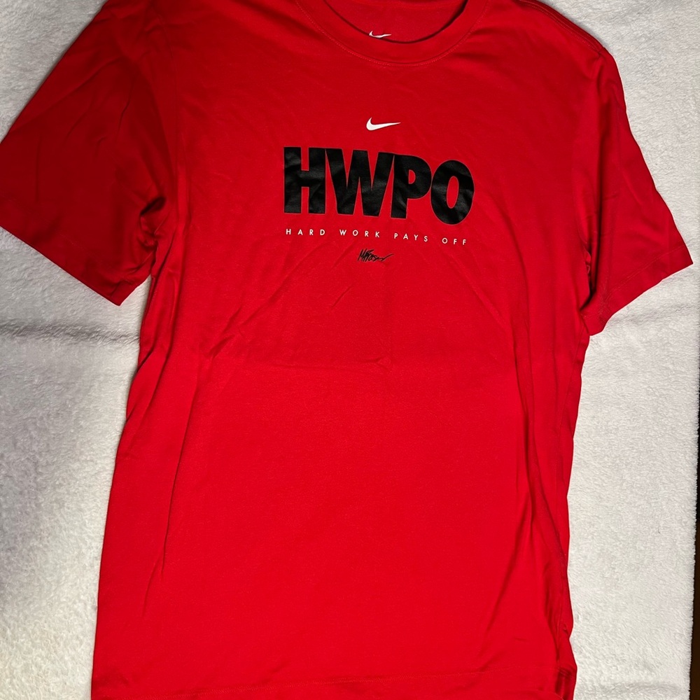 Nike Red HWPO Graphic Short Sleeve Tee - Men